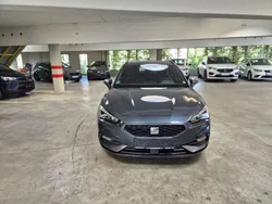 Grau Gebraucht 2022 Seat Leon ST FR Kombi | 16.900 € (Fairer Preis)
