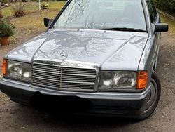 Grau Gebraucht 1992 Mercedes 190 Limousine | 899 €