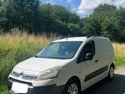 Weiß Gebraucht 2012 Citroën Berlingo Van / Kleinbus | 5.250 € (Etwas zu teuer)