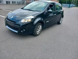 Schwarz Gebraucht 2010 Renault Clio II Limousine | 1.350 €
