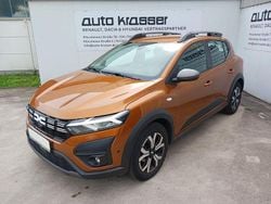 Orange Gebraucht 2023 Dacia Sandero Expression Kleinwagen | 15.490 € (Fairer Preis)