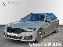 Grau Gebraucht 2023 BMW 520 M Sport Kombi | 38.400 € (Teuer)