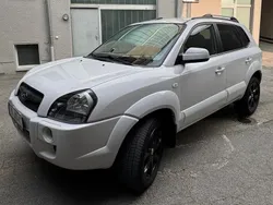 Weiß Gebraucht 2009 Hyundai Tucson Edition+ SUV | 4.450 € (Fairer Preis)