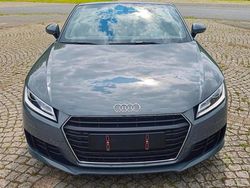 Grau Gebraucht 2017 Audi TT Roadster Cabrio | 19.500 € (Fairer Preis)