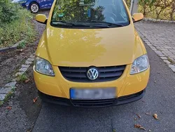 Gelb Gebraucht 2006 VW Fox Kleinwagen | 800 € (Guter Preis)