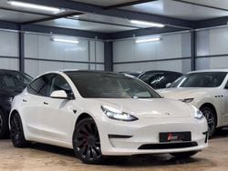 Weiß Gebraucht 2022 Tesla Model 3 Performance Limousine | 29.890 € (Guter Preis)