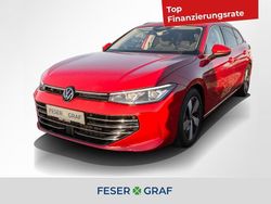 Chilirot metallic Gebraucht 2025 VW Passat Elegance Kombi | 34.880 € (Superpreis)