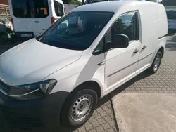 Weiß Gebraucht 2016 VW Caddy Van / Kleinbus | 6.999 € (Guter Preis)