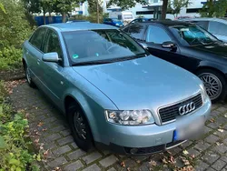 Silber Gebraucht 2001 Audi A4 Limousine | 2.390 € (Fairer Preis)
