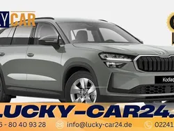 Steel grey Neu 2025 Skoda Kodiaq Selection SUV | 39.250 € (Fairer Preis)