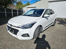 Weiß Gebraucht 2019 Hyundai i20 Style Limousine | 15.495 € (Fairer Preis)