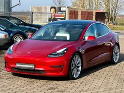 Rot Gebraucht 2020 Tesla Model 3 Performance Limousine | 22.990 € (Fairer Preis)