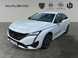 Weiss / okenit weiss Gebraucht 2025 Peugeot 308 Allure Kombi | 34.490 € (Superpreis)