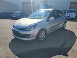 Grau Gebraucht 2008 Renault Clio II Exception Limousine | 1.900 € (Fairer Preis)