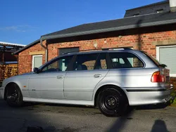 Silber Gebraucht 2001 BMW 520 Kombi | 1.900 € (Guter Preis)