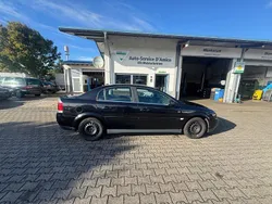 Schwarz Gebraucht 2004 Opel Vectra Limousine | 2.450 € (Etwas zu teuer)