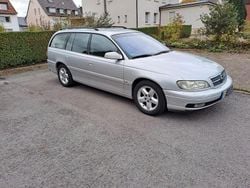 Grau Gebraucht 2002 Opel Omega Selection Limousine | 650 € (Superpreis)