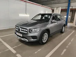 Grau Gebraucht 2020 Mercedes GLB180 SUV | 17.255 € (Superpreis)