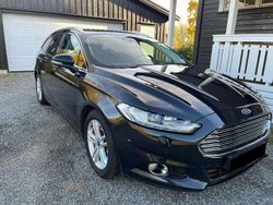 Schwarz Gebraucht 2015 Ford Mondeo Titanium Kombi | 11.490 € (Teuer)