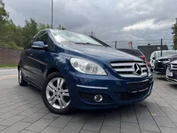Blau Gebraucht 2010 Mercedes B200 Van / Kleinbus | 3.990 € (Guter Preis)