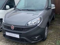 Colore esterno (grau (met)) Gebraucht 2022 Fiat Doblò Van / Kleinbus | 23.990 €