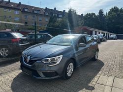 Grau Gebraucht 2017 Renault Mégane IV Life Limousine | 7.000 € (Fairer Preis)