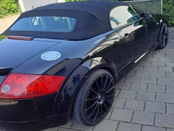 Schwarz Gebraucht 2005 Audi TT Roadster Sport Cabrio | 8.199 €