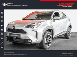 Shimmering silver Neu 2025 Toyota Yaris Cross SUV | 29.720 €