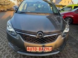 Grau Gebraucht 2017 Opel Zafira Innovation Van / Kleinbus | 16.999 € (Etwas zu teuer)