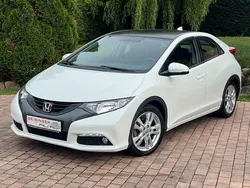 Weiß Gebraucht 2012 Honda Civic Sport Limousine | 11.550 € (Etwas zu teuer)