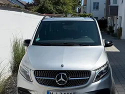 Silber Gebraucht 2022 Mercedes V300 Edition Van / Kleinbus | 63.500 € (Teuer)