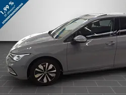 Mondsteingrau Gebraucht 2024 VW Golf VIII Move Kombi | 22.900 € (Guter Preis)