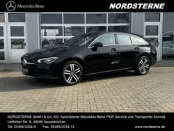 Schwarz Gebraucht 2022 Mercedes CLA250e Shooting Brake Kombi | 22.444 € (Guter Preis)