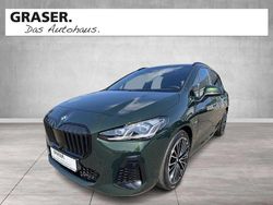 Grün Gebraucht 2023 BMW 218 Active Tourer M Sport Van / Kleinbus | 28.500 € (Fairer Preis)