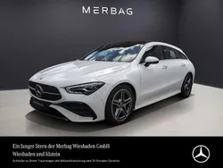 Polarweiß Gebraucht 2024 Mercedes CLA200 AMG line Kombi | 33.380 € (Fairer Preis)