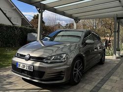Grau Gebraucht 2016 VW Golf VII GTD Kleinwagen | 16.900 € (Fairer Preis)