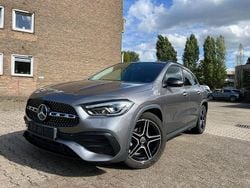 Grau Gebraucht 2021 Mercedes GLA180 AMG line SUV | 26.900 € (Fairer Preis)