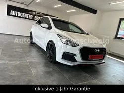 Weiß Gebraucht 2015 Hyundai i30 Turbo Limousine | 9.990 € (Fairer Preis)