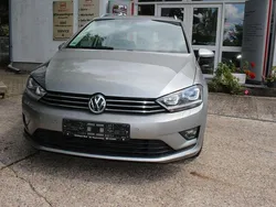 Silber Gebraucht 2017 VW Golf Sportsvan Comfortline Van / Kleinbus | 13.600 € (Fairer Preis)