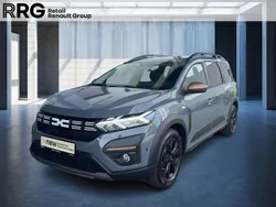 Grau Gebraucht 2024 Dacia Jogger Extreme Van / Kleinbus | 20.990 € (Fairer Preis)