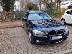 Schwarz Gebraucht 2009 BMW 318 Kombi | 2.800 € (Teuer)