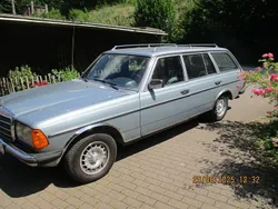Blau Gebraucht 1982 Mercedes 300 Limousine | 17.500 €
