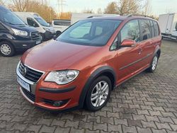 Orange Gebraucht 2007 VW Touran Cross Van / Kleinbus | 4.790 € (Fairer Preis)
