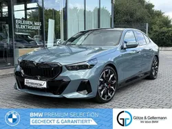 Cape york grün Gebraucht 2024 BMW i5 M Sport Limousine | 68.780 € (Superpreis)
