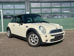 Pepper white Gebraucht 2006 Mini Cooper Kleinwagen | 3.999 € (Fairer Preis)
