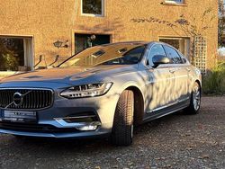 Blau Gebraucht 2018 Volvo S90 Inscription Limousine | 24.000 € (Etwas zu teuer)