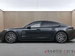 Grau Gebraucht 2025 Porsche Panamera Turbo S Limousine | 224.900 €