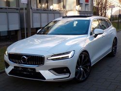 Weiß Gebraucht 2019 Volvo V60 Inscription Kombi | 15.840 €