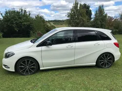 Weiß Gebraucht 2012 Mercedes B180 Edition 1 Van / Kleinbus | 7.150 € (Etwas zu teuer)