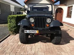 Grau Gebraucht 1977 Jeep CJ SUV | 36.000 €